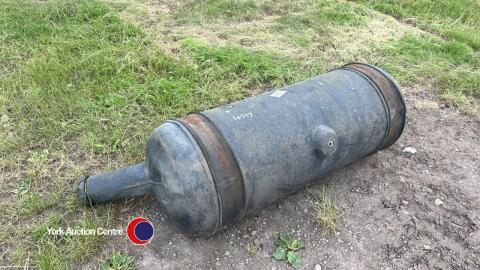 Trailer diesel tank