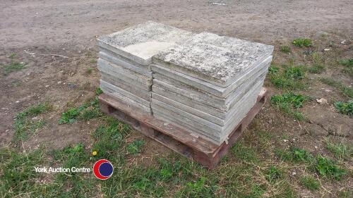 20 x 2ft x 2ft concrete paving flags