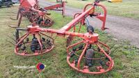 2011 Kuhn haybob 300 - 2