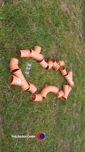 Quantity mixed new drainage fittings