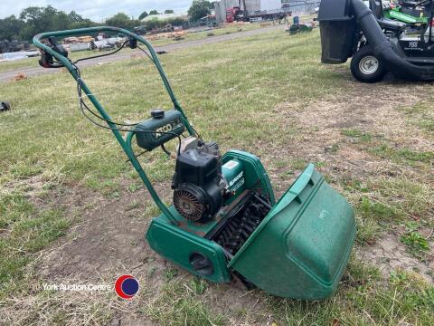Qualcast Classic 35s scarifier