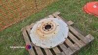 2 x John Deere wheel centres - 3