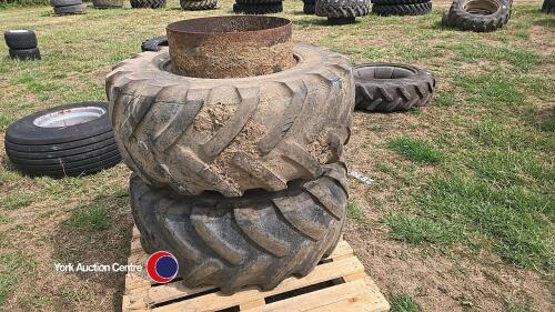 2 x dual wheels with tyres 405/70-20 10ply