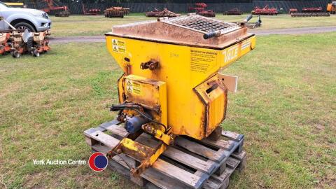 Vale MS250 salt spreader