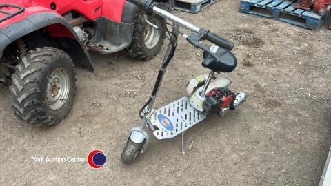 Petrol scooter