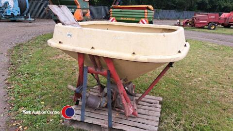 Vicon 602 fertiliser spreader