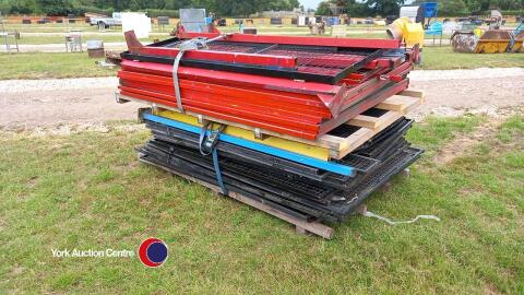 Pallet of safety fencing, various sizes