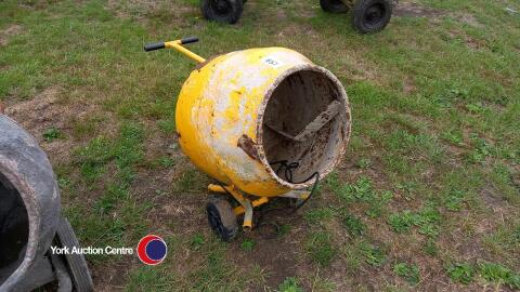 Belle Minimix 130, 240v cement mixer