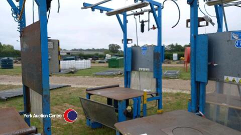 Work bench, 1200 x 1200 x 800 high, 110v power points