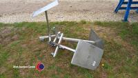 3 stainless steel pedestal work station, 750mm high