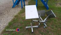 3 stainless steel pedestal work station, 750mm high - 3