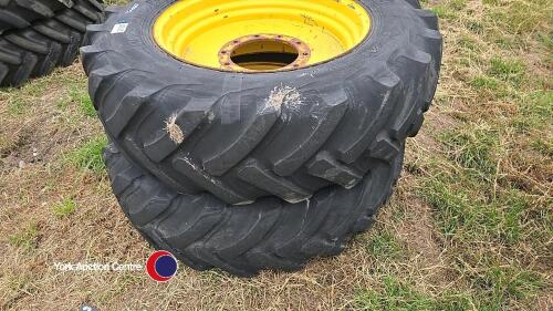 Pair of front John Deere 6930 row crop wheels Alliance 14.9R30