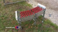 Expandable conveyor, red roller discs - 2