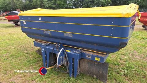 KRM fertiliser spreader, control box in office