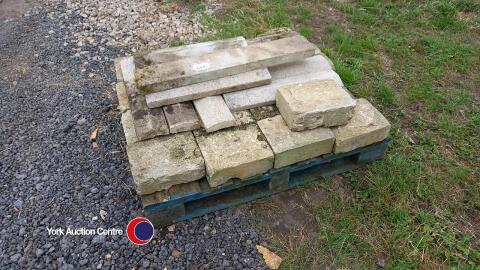 Pallet of walling stone /capping stones
