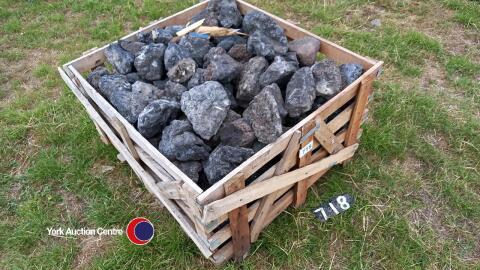 Black volcanic rockery stone or fish tanks