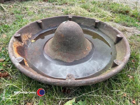 Round garden trough