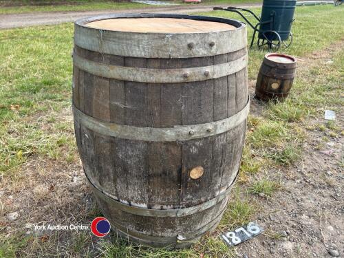 Oak barrel