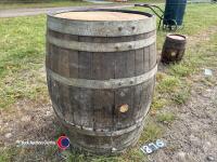 Oak barrel