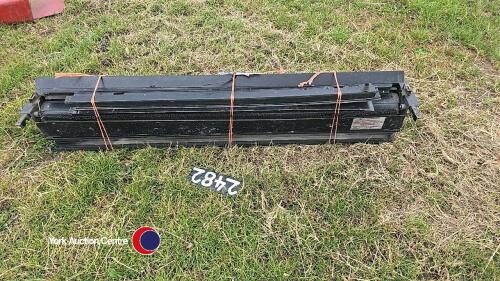 L200 (2006) roller shutter cover for back