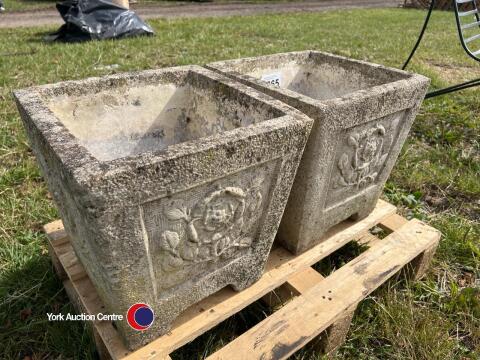 2 x garden planters