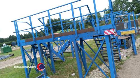 Double crossover stair, 4100 long x 1800 high x 800 wide