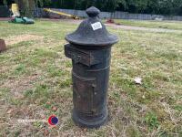 Cast iron post box - 2