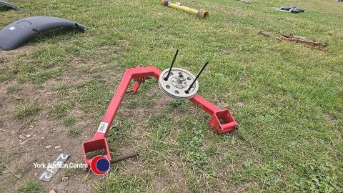 2 x A frames, c/w pulley