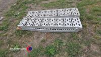 2 x alloy ramps - 3
