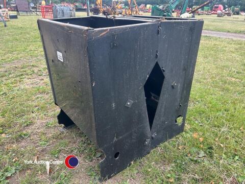2 x 2 space feed hoppers
