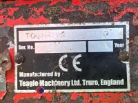 Teagle Tomahawk 8080 trailed straw bedder / blower c/w swivel giraffe chute. Cable control. - 6