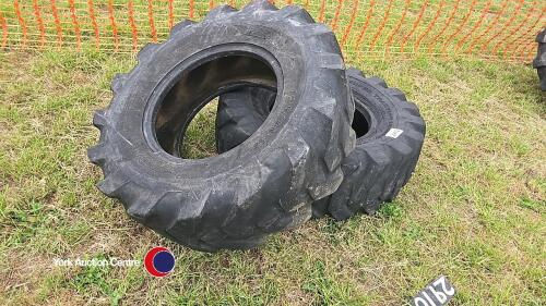 2 x 12.5 80 x 18 tyres