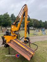 McConnel Hy-Reach hedge cutter - 4