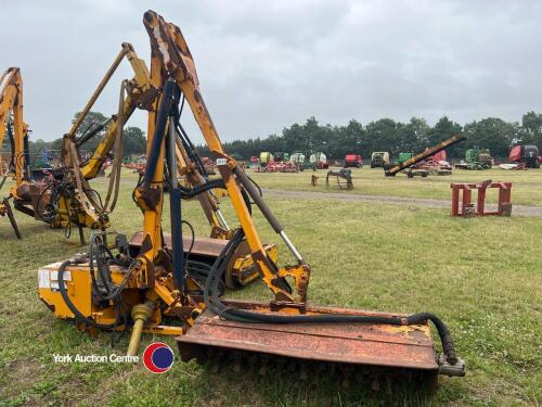 Bomford B467 hedgecutter