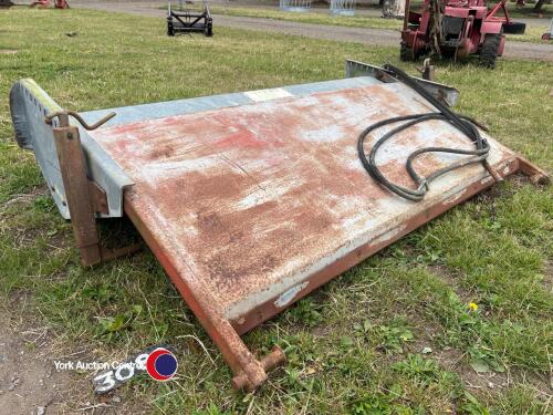 Suton Telehandler hydraulic bucket brush