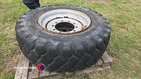 Kramer 24in spare wheel and tyre (10 stud)