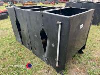 4 x 2 space feed hoppers