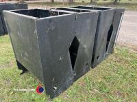 4 x 2 space feed hoppers - 3