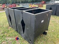 4 x 2 space feed hoppers - 2