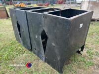 4 x 2 space feed hoppers - 2