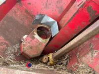 Farm King roller mill - 4
