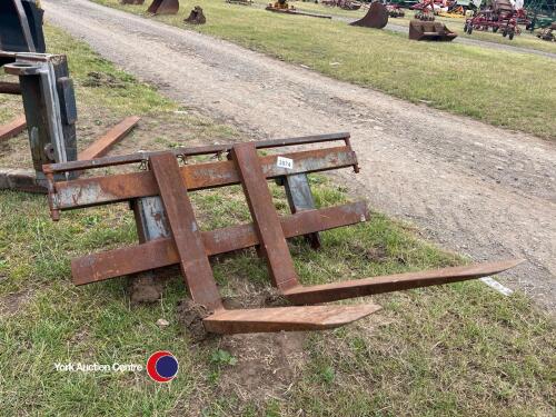 Manitou pallet tines
