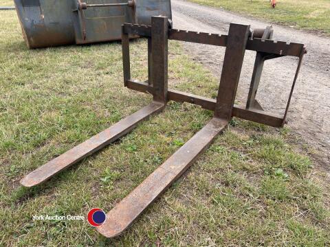 Manitou pallet tines