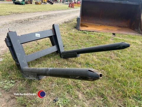 Manitou bag lifter