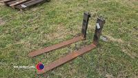 Forklift tines - 2
