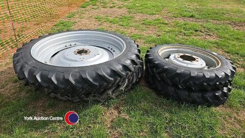 4 x row crop wheels, 11.2 R48 270/95 R48 (rear), 9.5 R32 230/95/R32 (front) little used, gwo, hold air