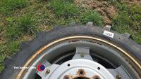 4 x row crop wheels, 11.2 R48 270/95 R48 (rear), 9.5 R32 230/95/R32 (front) little used, gwo, hold air - 6