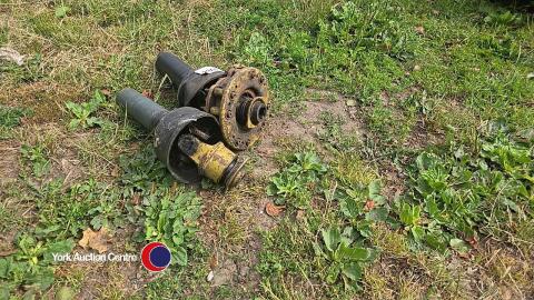 2 PTO shafts with clutch assembly