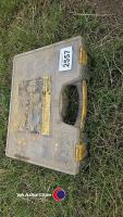 Box of hydraulic fittings - 2