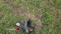 K80 ball hitch to fit New Holland 6090